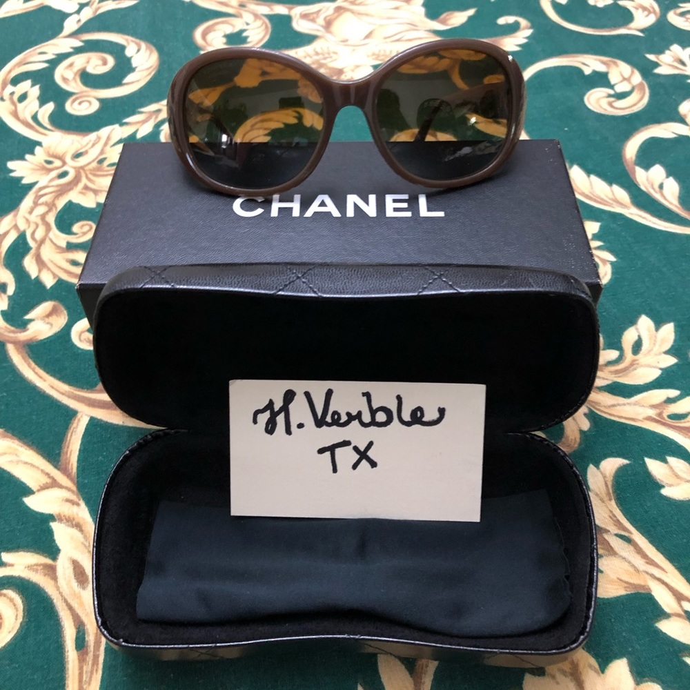SOLD 💕 Authentic Chanel POLARIZED Sunglasses